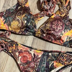 Victoria Secret Brazilian Paisley Print Halter Bikini Set Size Small